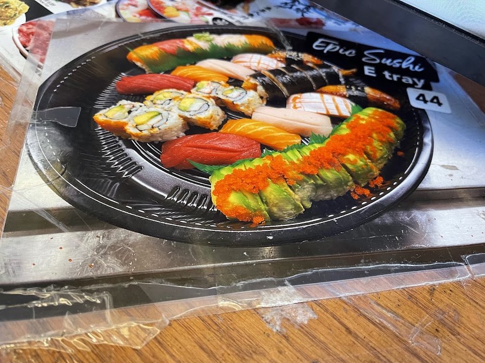 Deluxe Shiawase Sushi for One
